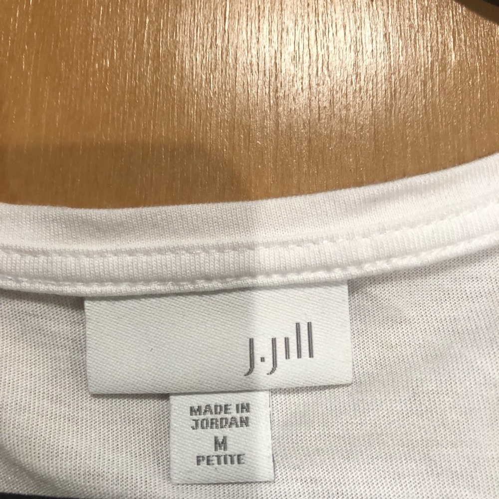 J Jill Top with flower lace detail in white. Size MP - Picture 7 of 16